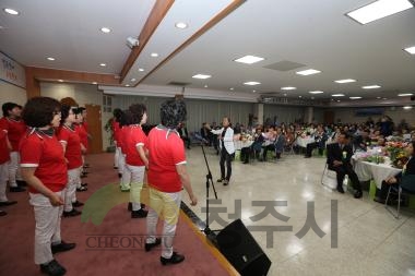 2016년 5월 시정발전 유공자 시민표창(기념촬영)