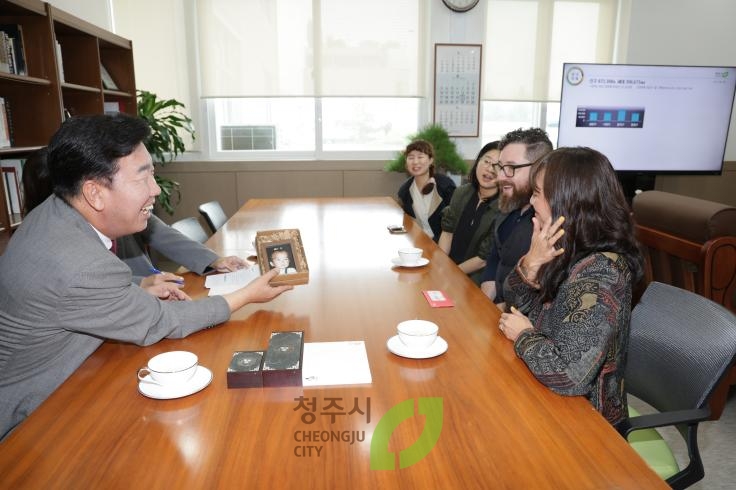 해외 입양인 가족상봉 기념청주방문 환영식