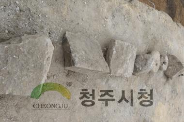 옛 청주역사 재현현장 문화재 발굴 3